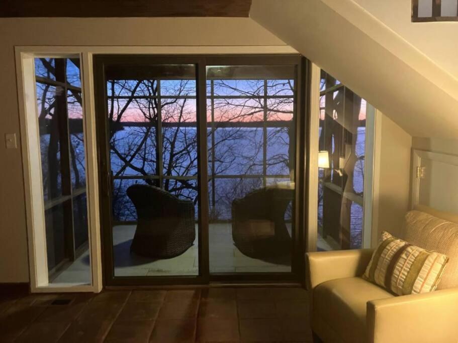 2 Bedroom Newly Renovated Waterfront Home; 10 Min From Mgm & The Gaylord Fort Washington Extérieur photo