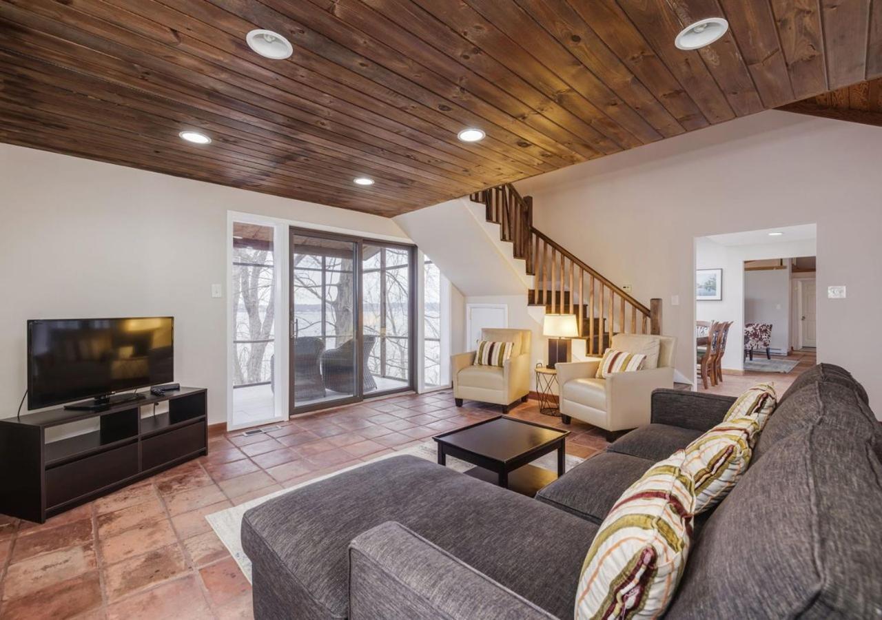 2 Bedroom Newly Renovated Waterfront Home; 10 Min From Mgm & The Gaylord Fort Washington Extérieur photo