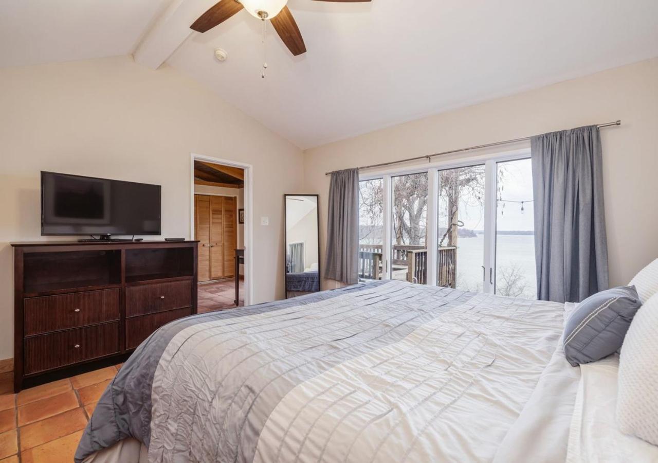 2 Bedroom Newly Renovated Waterfront Home; 10 Min From Mgm & The Gaylord Fort Washington Extérieur photo
