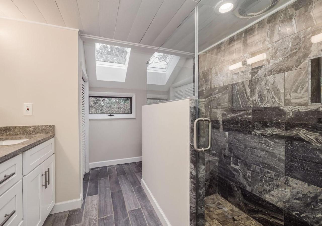 2 Bedroom Newly Renovated Waterfront Home; 10 Min From Mgm & The Gaylord Fort Washington Extérieur photo