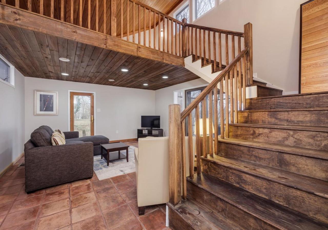 2 Bedroom Newly Renovated Waterfront Home; 10 Min From Mgm & The Gaylord Fort Washington Extérieur photo