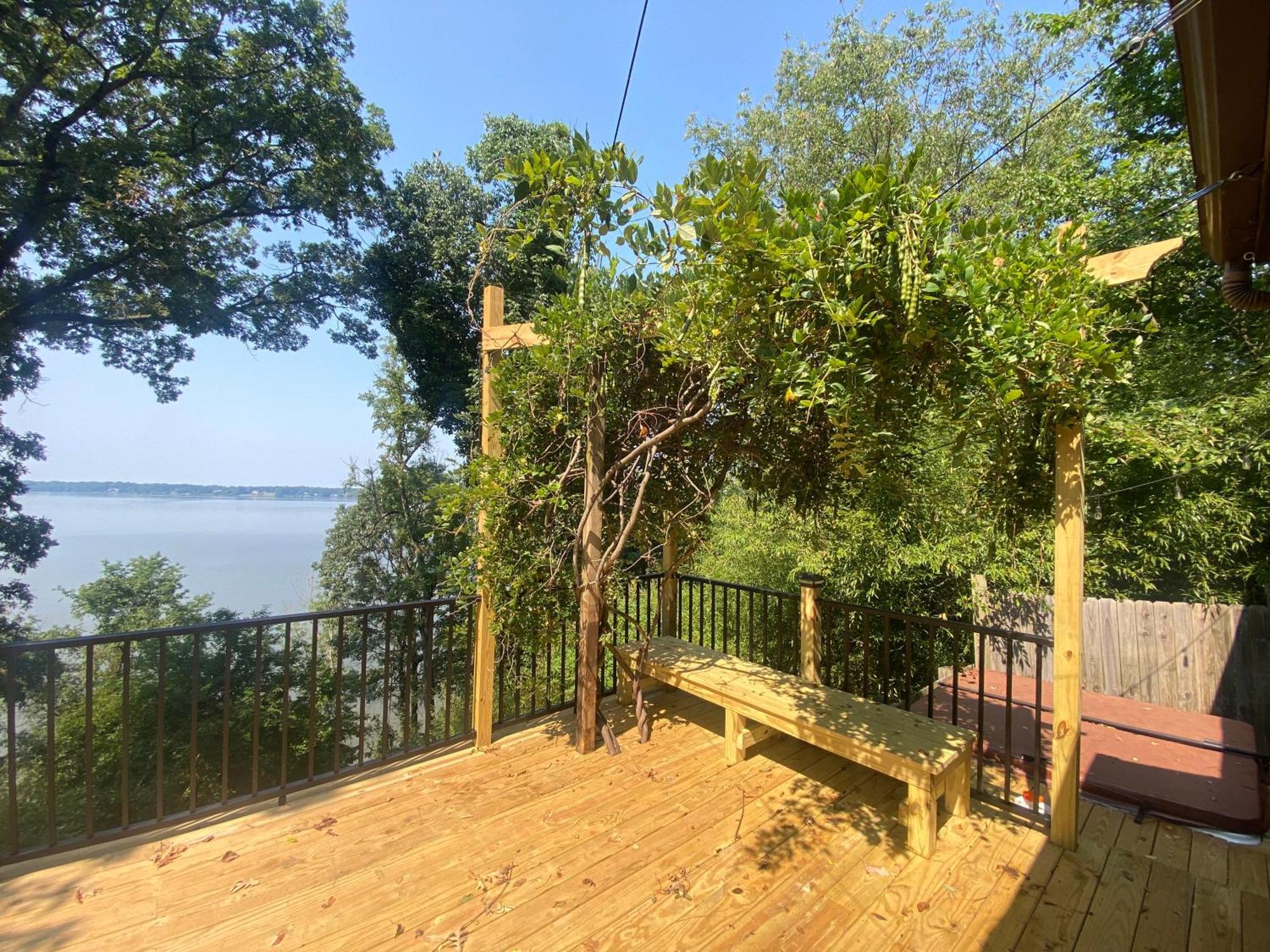 2 Bedroom Newly Renovated Waterfront Home; 10 Min From Mgm & The Gaylord Fort Washington Extérieur photo